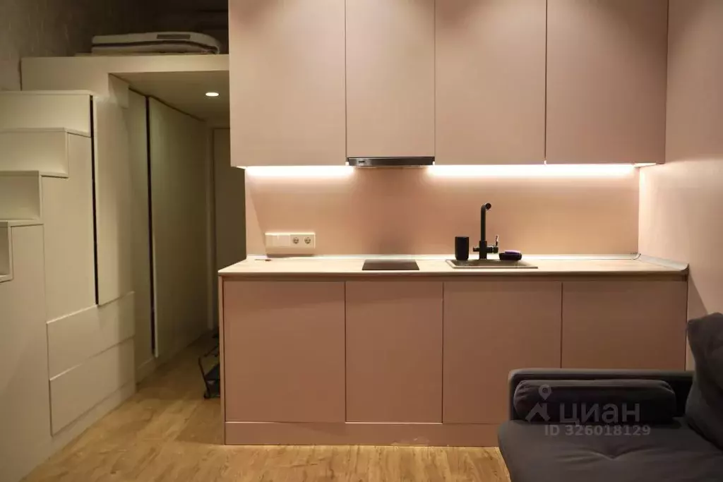 Студия Санкт-Петербург наб. Реки Мойки, 31 (20.0 м) - Фото 1