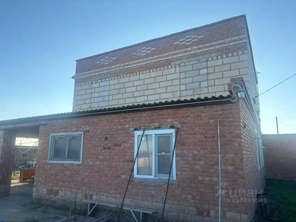 Дом в Астраханская область, Приволжский район, пос. Пойменный ул. ... - Фото 2