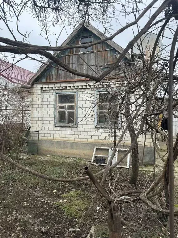 Дом в Ставропольский край, Кочубеевский муниципальный округ, с. ... - Фото 0