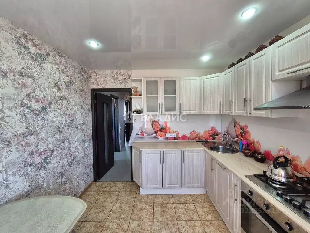 3-к кв. Коми, Сыктывкар Емвальская ул., 21 (67.8 м) - Фото 2