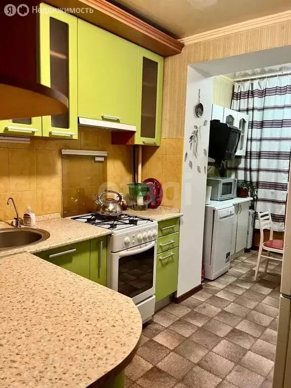 3-комнатная квартира: Ялта, улица Горького, 5 (70 м) - Фото 2