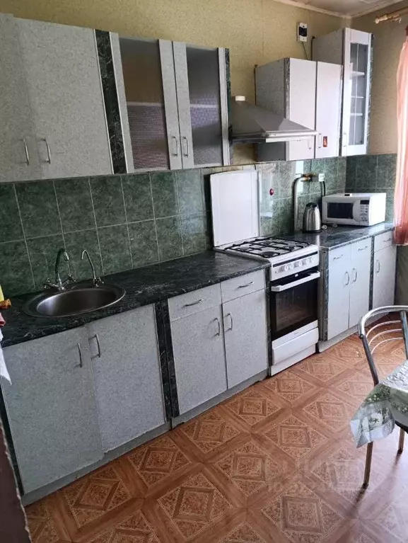 3-к кв. Белгородская область, Белгород ул. Победы, 83 (62.0 м) - Фото 0