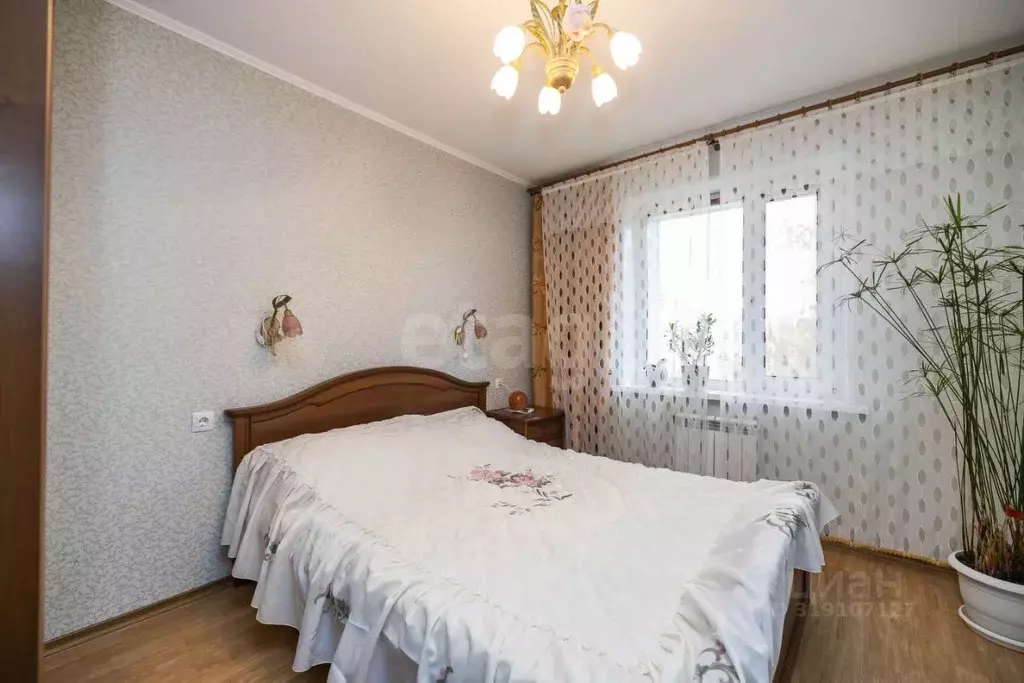 3-к кв. Ханты-Мансийский АО, Сургут ул. Просвещения, 39 (69.2 м) - Фото 0