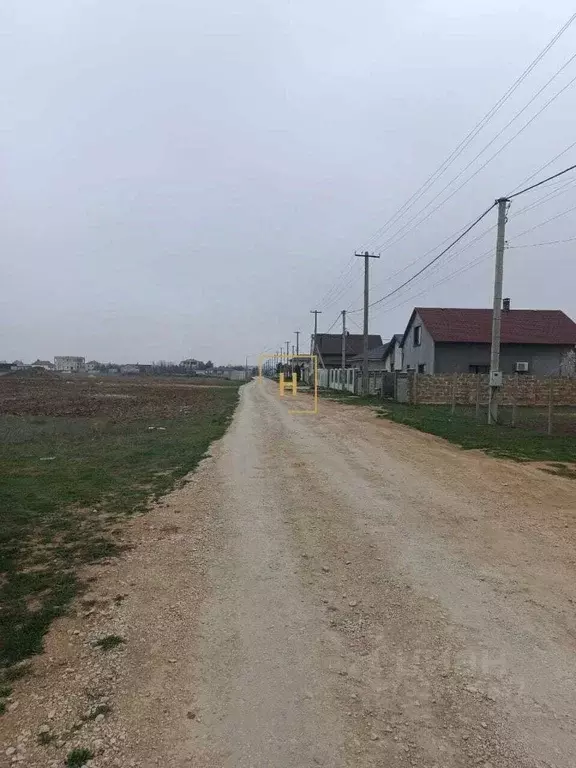 Участок в Крым, Сакский район, с. Уютное  (20.0 сот.) - Фото 2