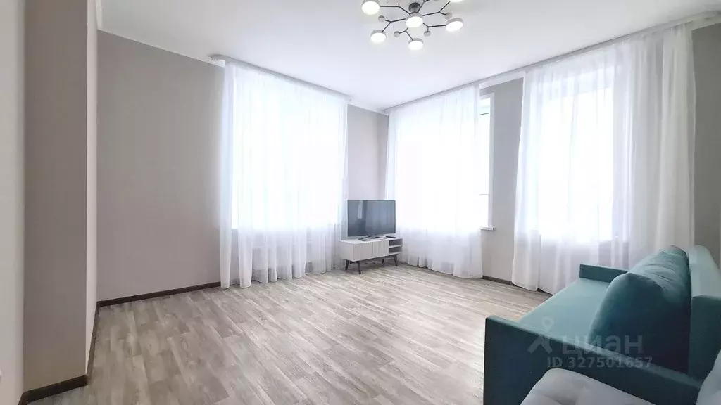 2-к кв. Пермский край, Пермь ул. Революции, 24 (60.1 м) - Фото 0