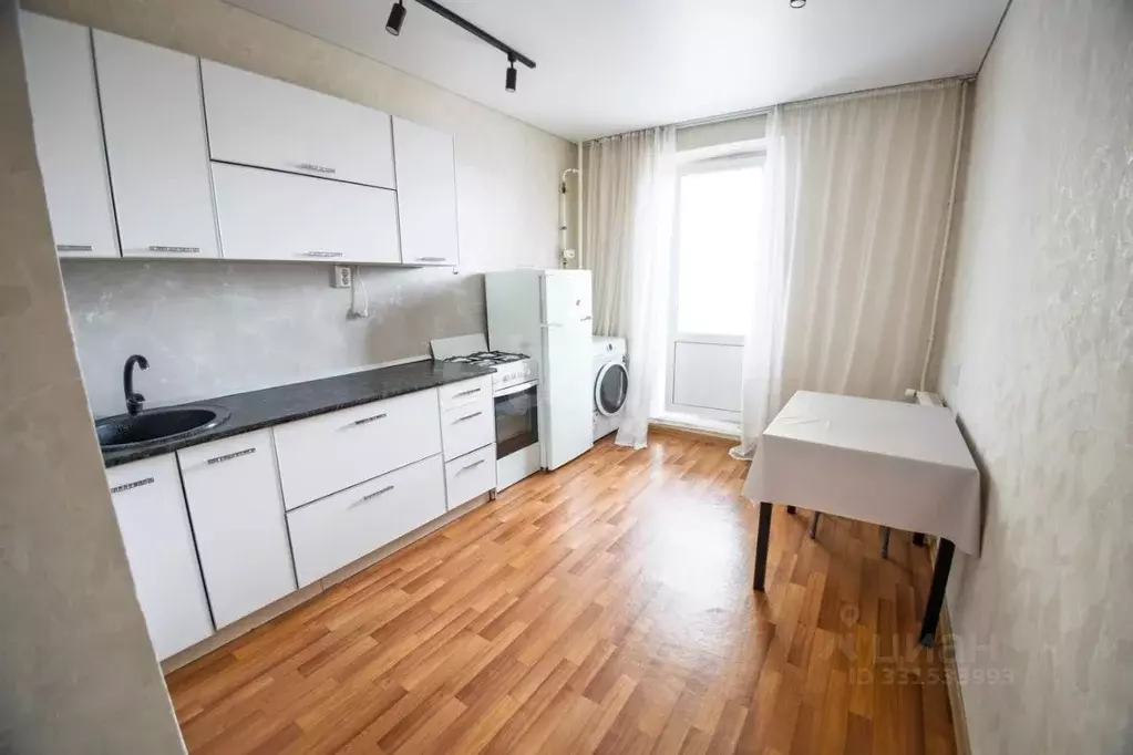 2-к кв. Татарстан, Альметьевск Алсу мкр, ул. Рината Галеева, 25 (62.0 ... - Фото 1