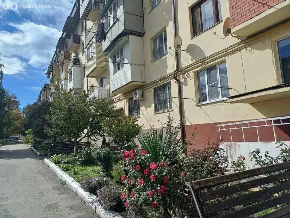 3-комнатная квартира: Нарткала, улица Ленина, 59 (61.7 м) - Фото 0
