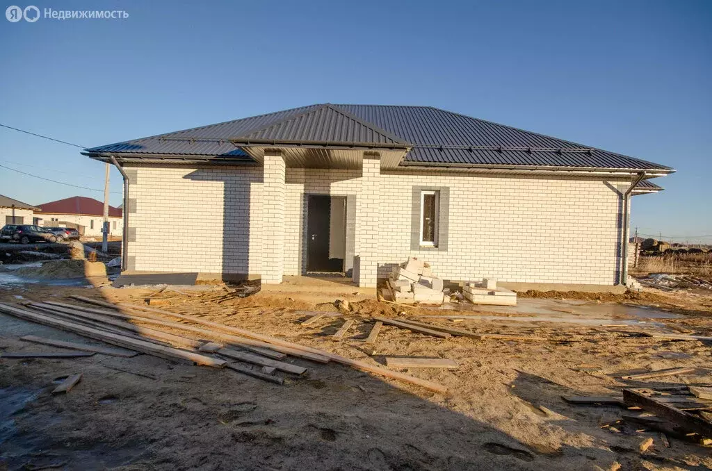 Дом в Заводоуковск, улица Архитекторов (105 м) - Фото 1