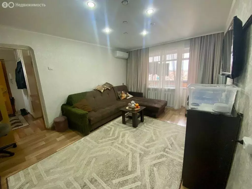 3-комнатная квартира: Белая Калитва, улица Калинина, 27 (58.6 м) - Фото 1