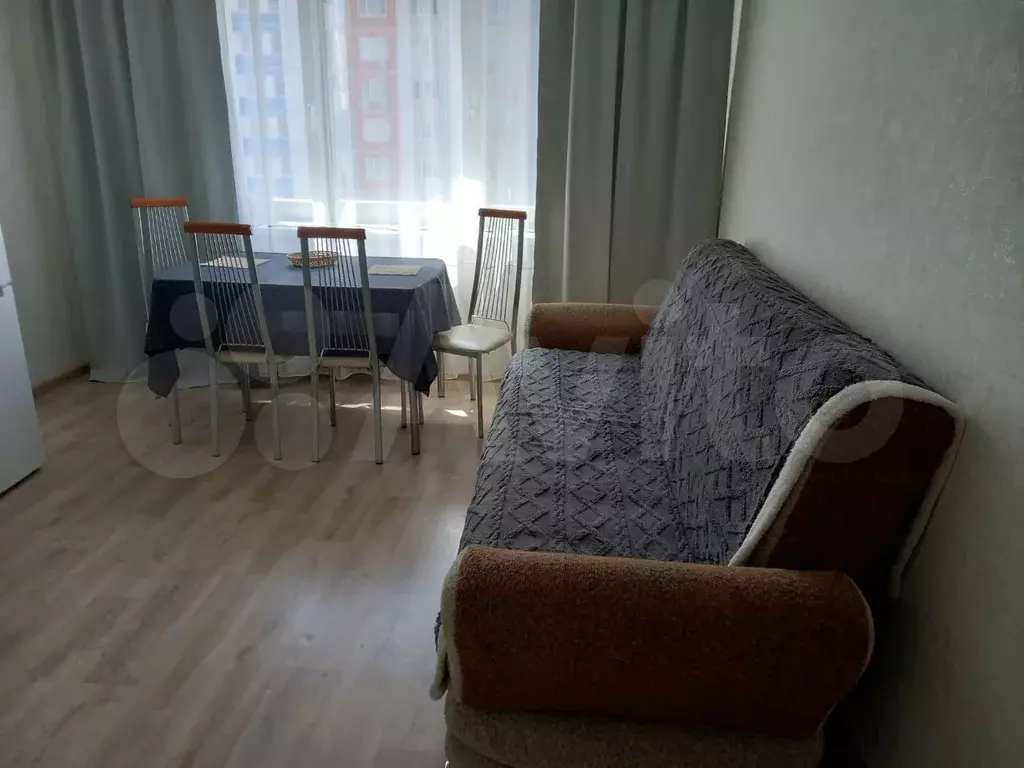 1-к. квартира, 45 м, 7/16 эт. - Фото 1