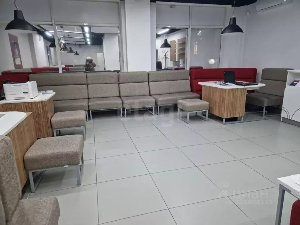 Офис в Ямало-Ненецкий АО, Новый Уренгой Оптимистов мкр, 2к1 (157 м) - Фото 1