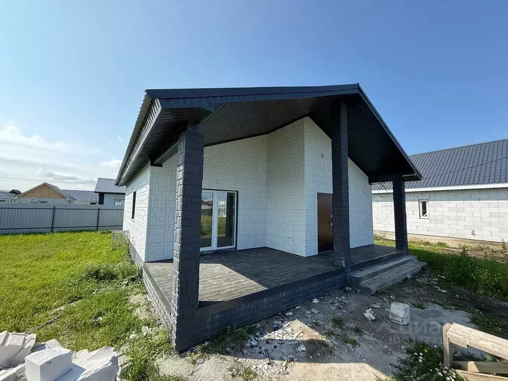 Дом в Челябинская область, Красноармейский муниципальный округ, пос. ... - Фото 1