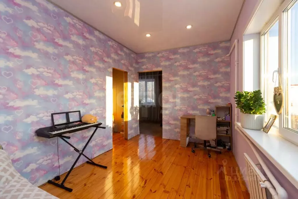 Дом в Красноярский край, Красноярск городской округ, пос. Минино ул. ... - Фото 1