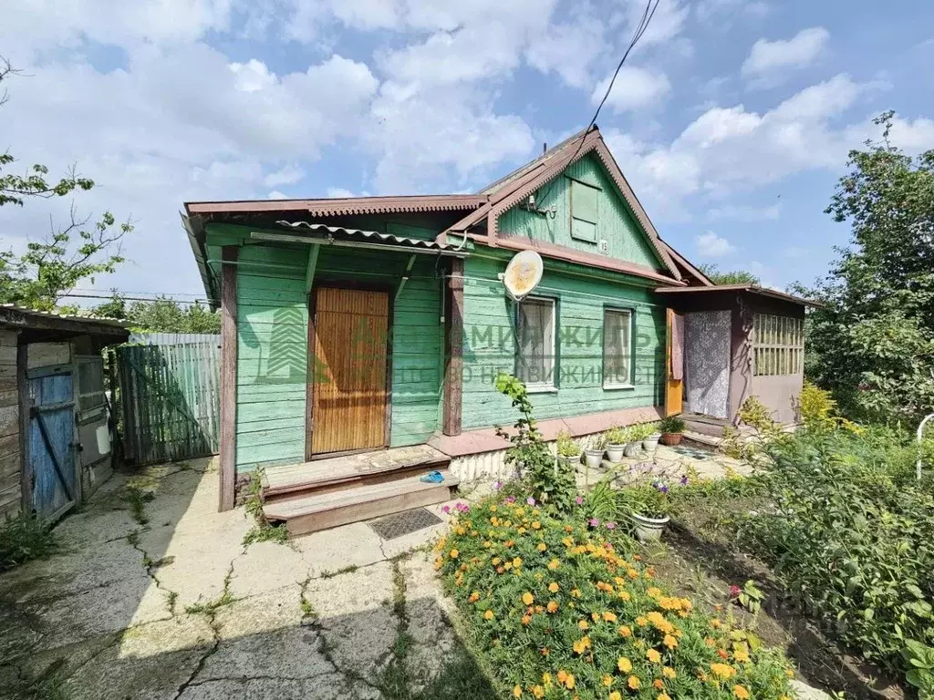 Дом в Саратовская область, Саратов Операторская ул. (53 м) - Фото 1