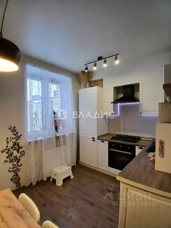 2-к кв. Владимирская область, Владимир ул. Всесвятская, 15А (53.0 м) - Фото 2