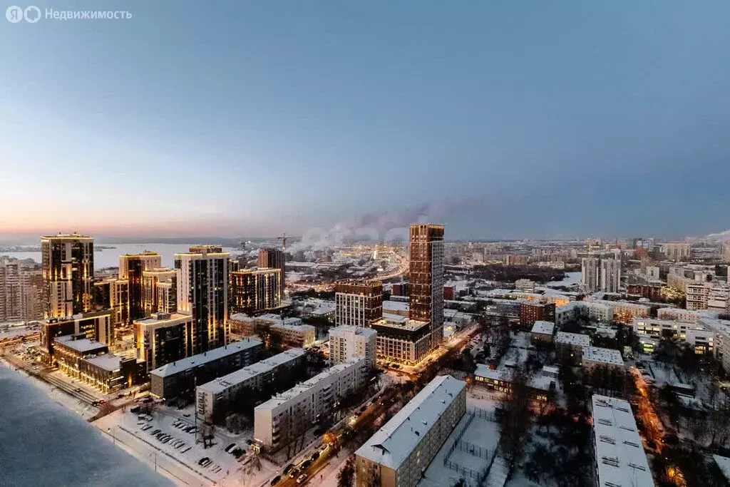 4-комнатная квартира: Екатеринбург, улица Татищева, 47А (212 м) - Фото 1