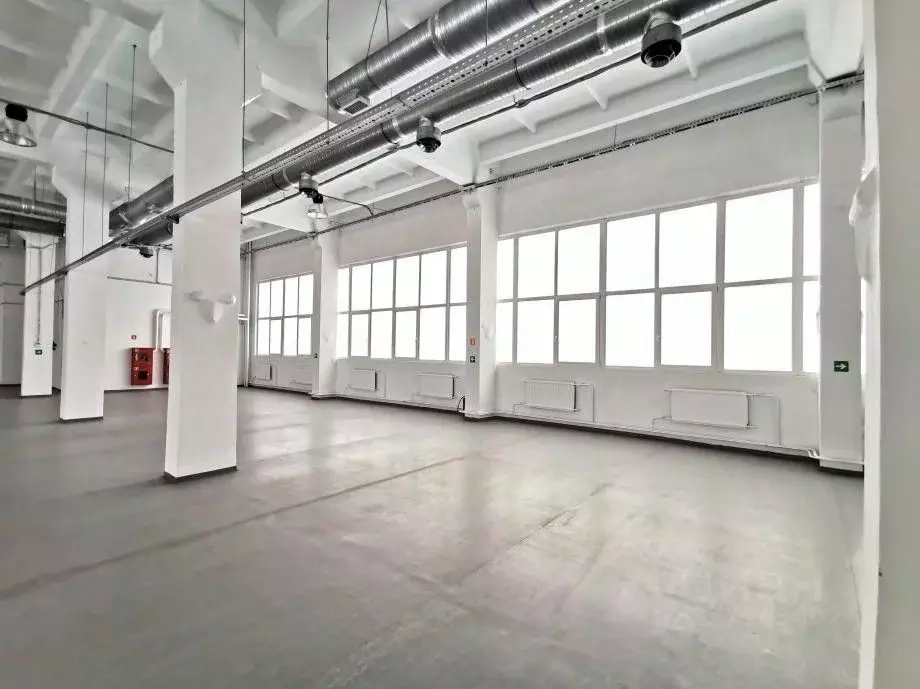 Склад в Санкт-Петербург Цветочная ул., 18Б (636 м) - Фото 1