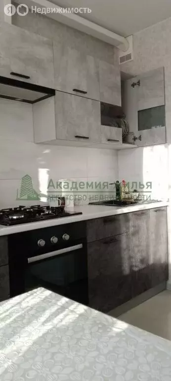 3-комнатная квартира: Саратов, улица имени К.Г. Уфимцева, 6к3 (67.6 м) - Фото 1