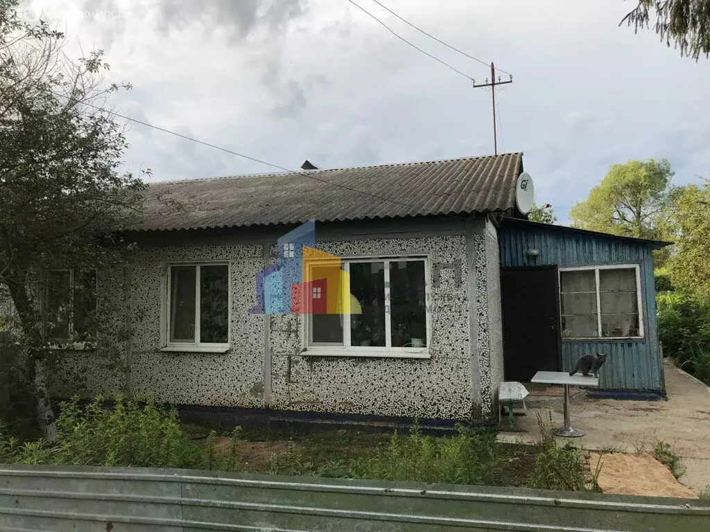 Дом в посёлок Авангард, Советская улица, 17 (70 м) - Фото 1