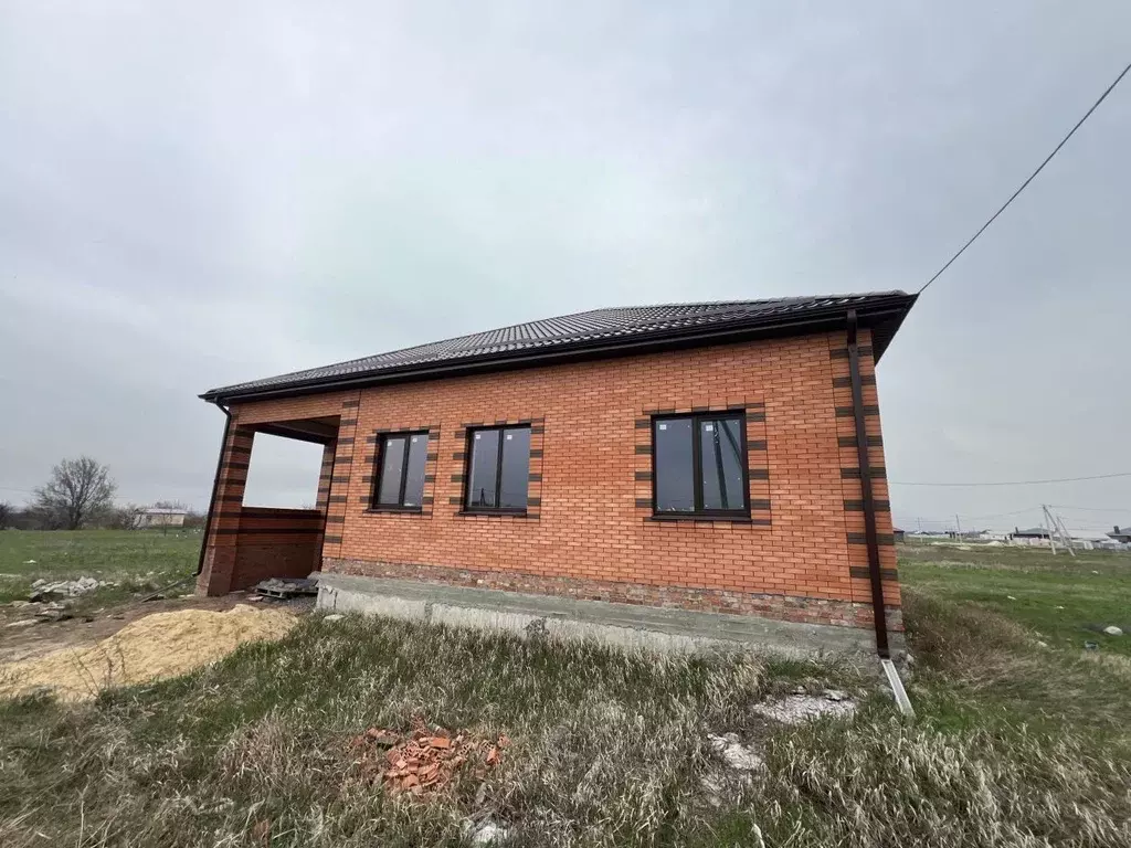 Дом в Ростовская область, Азов Азовский район, ул. Кирова, 28 (160 м) - Фото 0