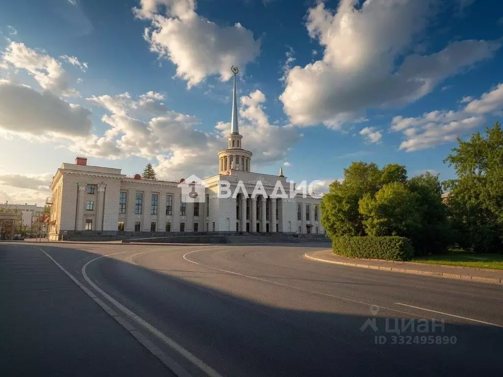 2-к кв. Карелия, Петрозаводск просп. Ленина, 37 (42.3 м) - Фото 2