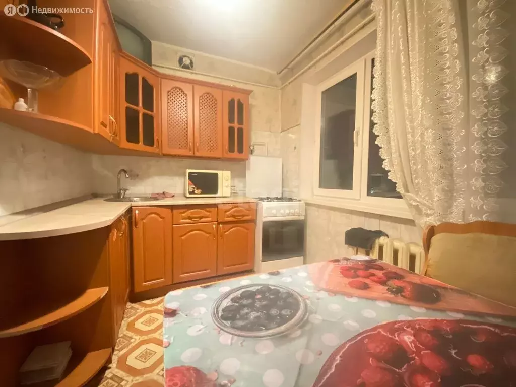 2-комнатная квартира: Омск, Крыловская улица, 54А (45 м) - Фото 0