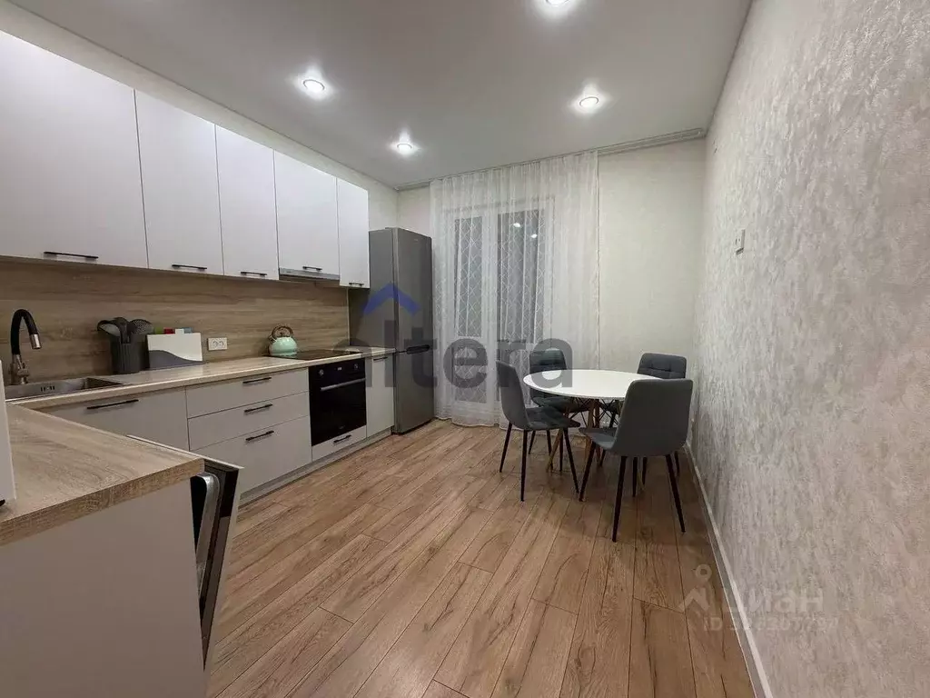 3-к кв. Татарстан, Казань ул. Рашида Нежметдинова, 11к2 (68.0 м) - Фото 1