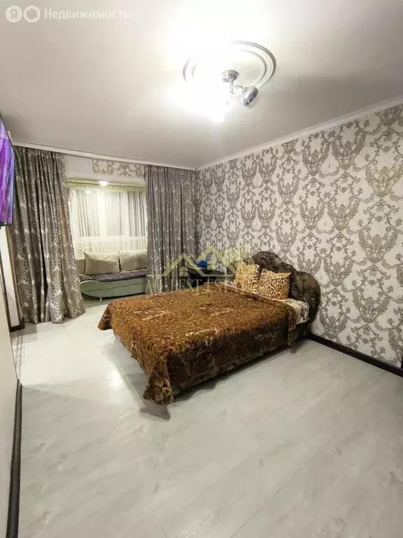 2-комнатная квартира: Владикавказ, улица Гугкаева, 26/3 (50 м) - Фото 1