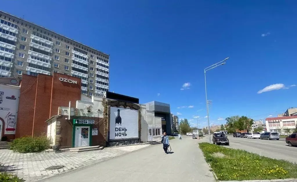 Торговая площадь в Свердловская область, Первоуральск ул. Ленина, 5А ... - Фото 1