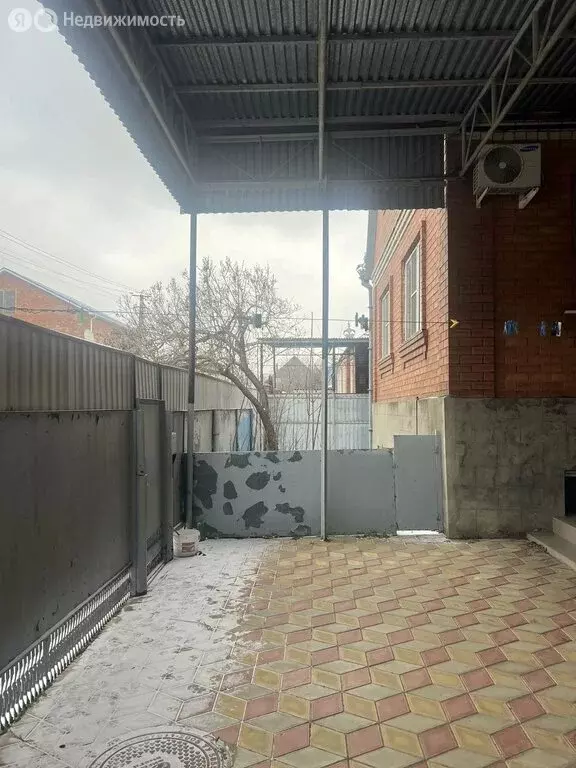 Дом в посёлок городского типа Яблоновский, Молодёжная улица, 48 (155 ... - Фото 1