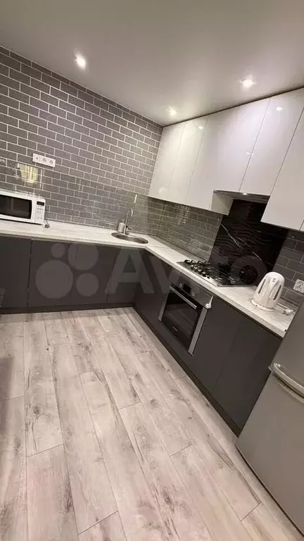 2-к. квартира, 69 м, 6/10 эт. - Фото 0
