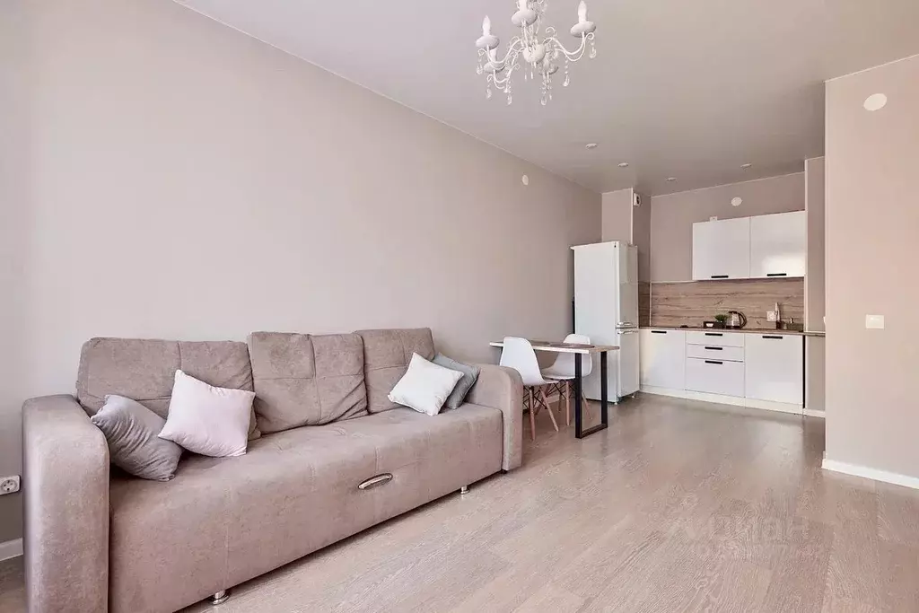 2-к кв. Татарстан, Казань ул. Николая Ершова, 65Б/2 (64.0 м) - Фото 1