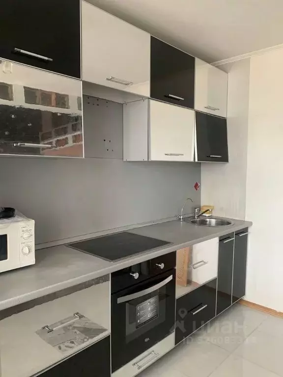 3-к кв. Ульяновская область, Ульяновск ул. Репина, 43 (65.0 м) - Фото 1