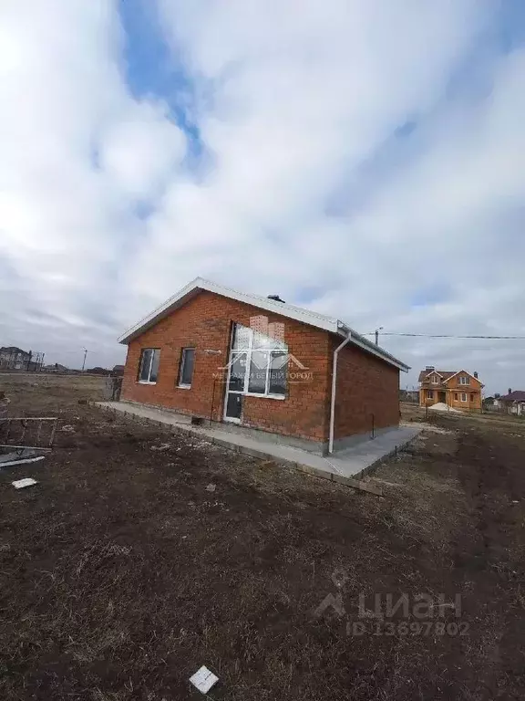 Дом в Белгородская область, Белгородский район, Пушкарское с/пос, с. ... - Фото 0