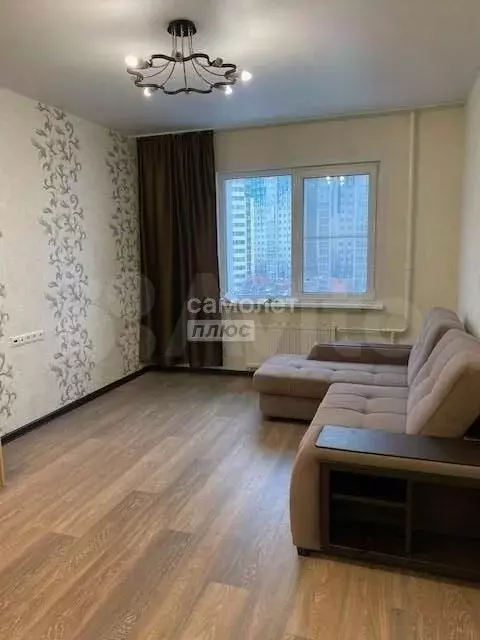 1-к. квартира, 48 м, 7/17 эт. - Фото 1