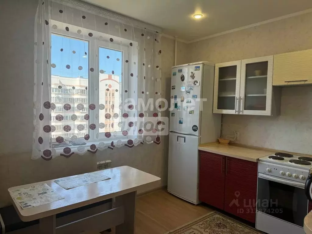 1-к кв. Курская область, Курск просп. Победы, 44 (37.5 м) - Фото 1