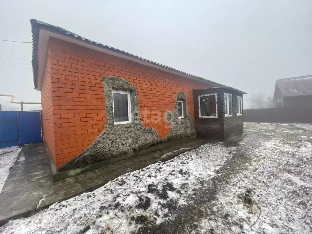 Дом в Белгородская область, Красненский район, Расховецкое с/пос, с. ... - Фото 2