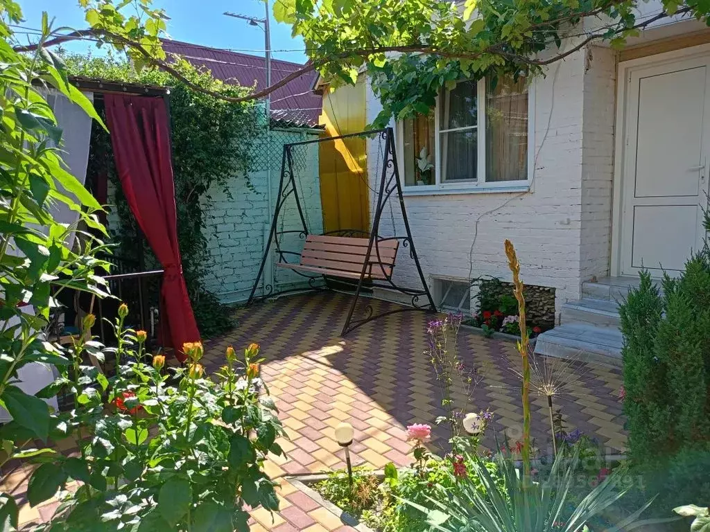 Дом в Краснодарский край, Ейск Октябрьская ул., 142 (24 м) - Фото 2