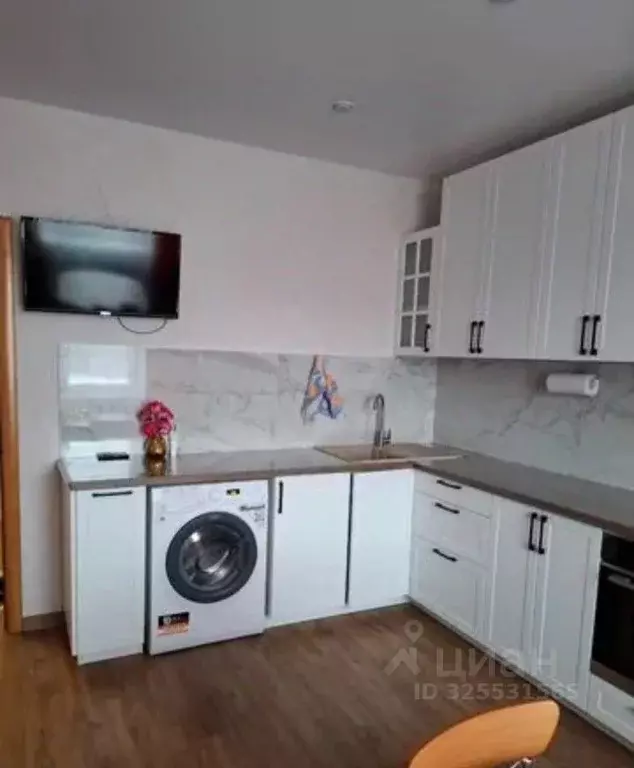 1-к кв. Тюменская область, Тюмень Новгородская ул., 14 (50.0 м) - Фото 2