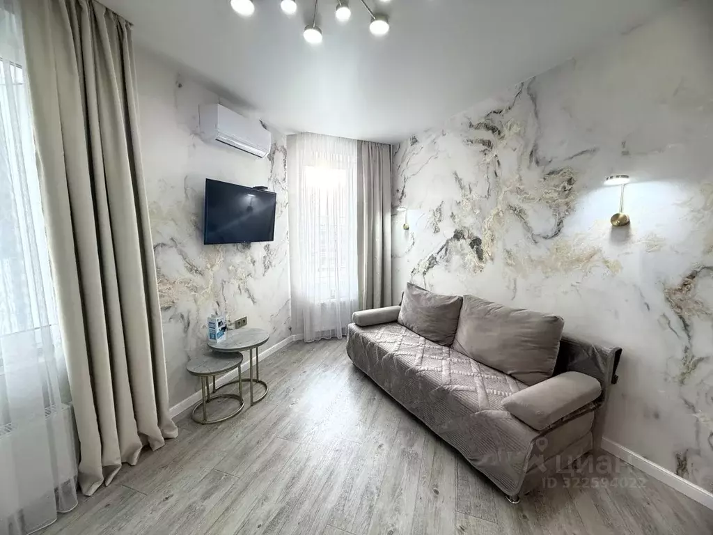 1-к кв. Тюменская область, Тюмень ул. Монтажников, 36 (40.0 м) - Фото 2