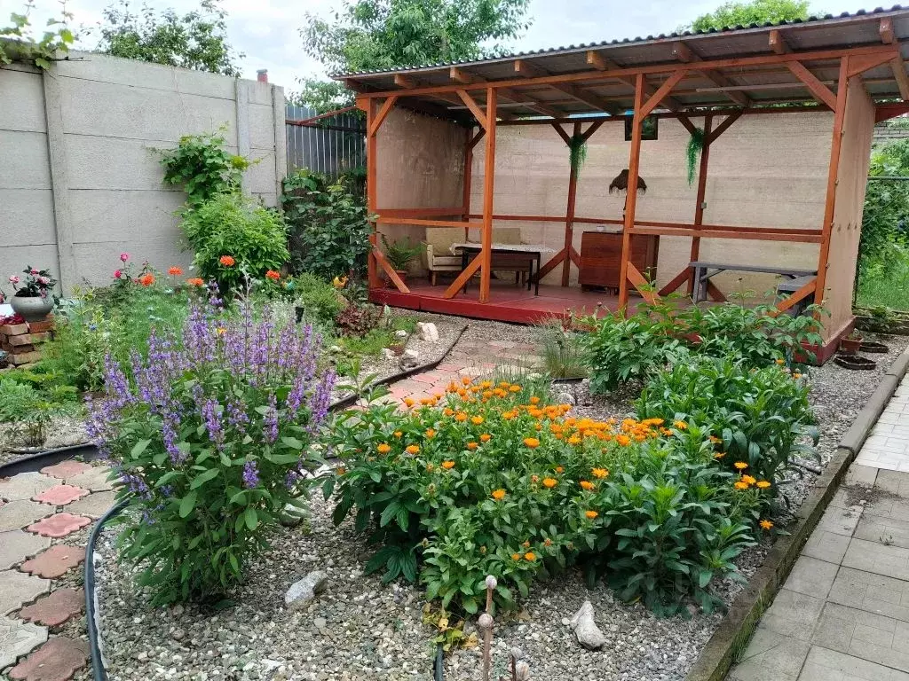 Дом в Адыгея, Майкоп Крестьянская ул., 81 (40 м) - Фото 2