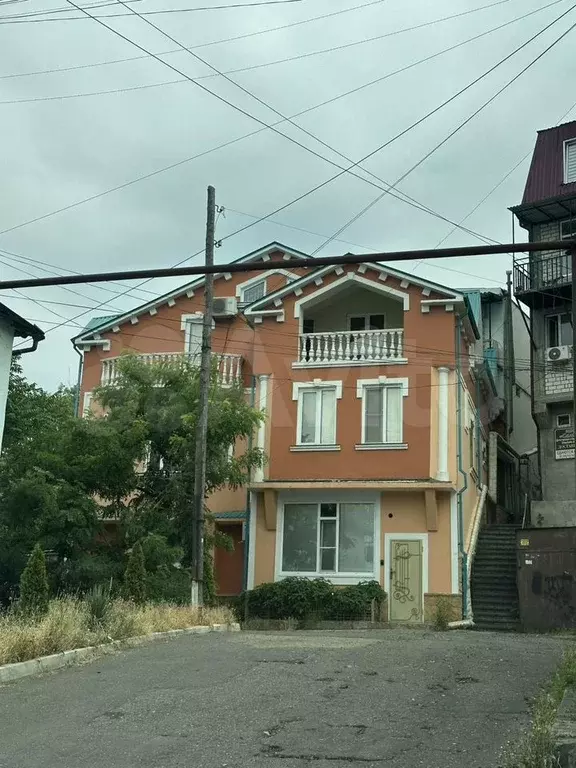 Дом 200 м на участке 1 сот. - Фото 0