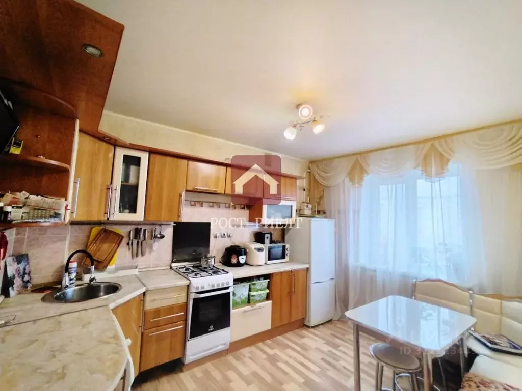 3-к кв. Саратовская область, Энгельс Энгельс-1 мкр, 81 (78.7 м) - Фото 0