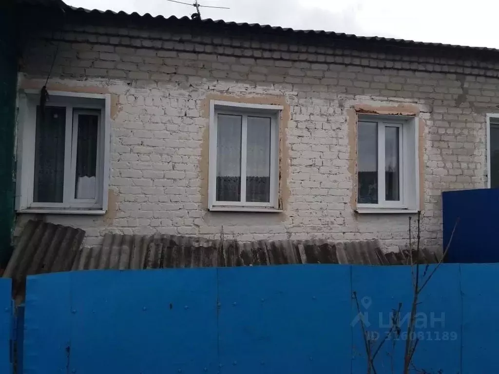 3-к кв. Саратовская область, Петровск Железнодорожная ул., 38 (56.0 м) - Фото 1