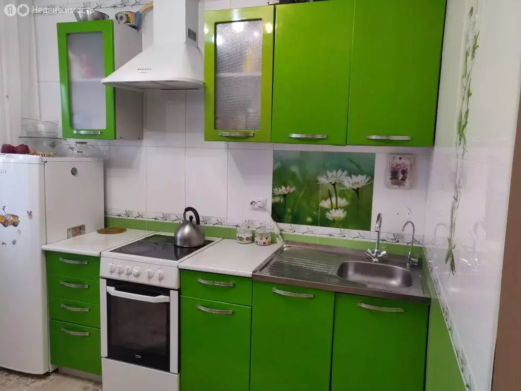 2-комнатная квартира: Артём, 1-я Рабочая улица, 35 (53 м) - Фото 1