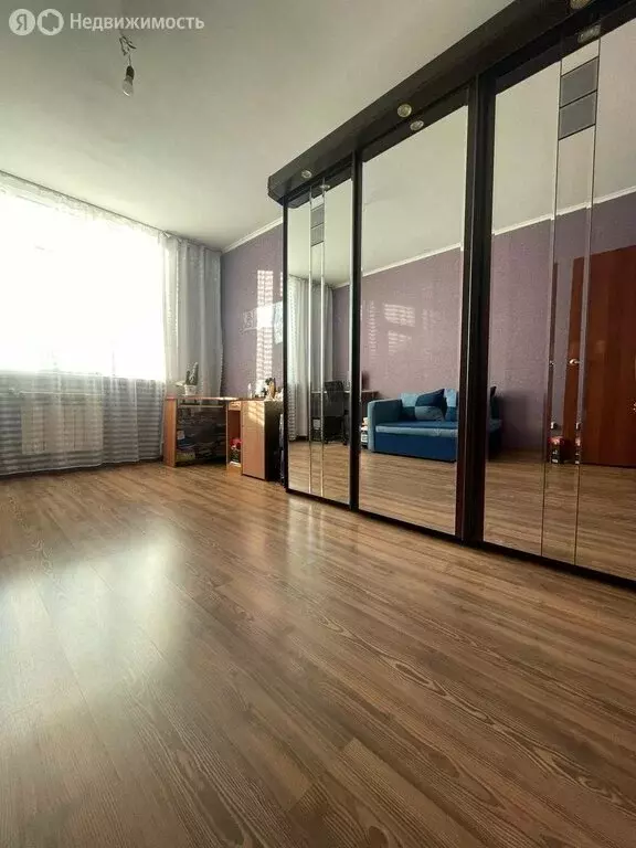 3-комнатная квартира: Оренбург, Салмышская улица, 72 (90 м) - Фото 0