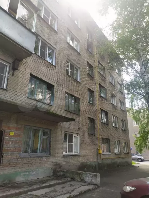 Комната 13,1 м в 1-к., 2/5 эт. - Фото 1