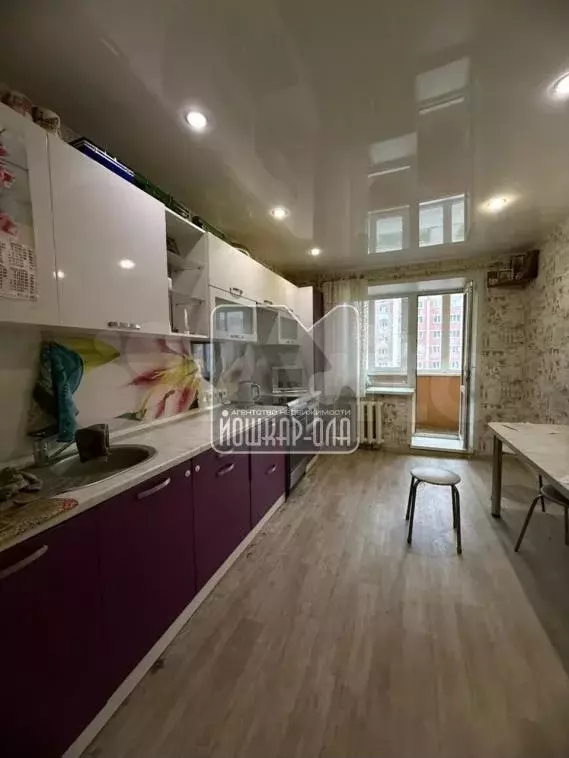 3-к. квартира, 90 м, 4/10 эт. - Фото 0