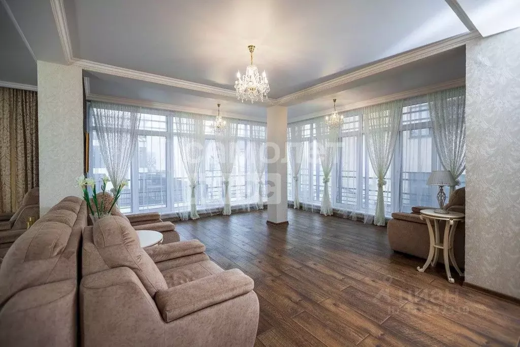 Дом в Краснодарский край, Геленджик ул. Майи Осичевой, 33 (421 м) - Фото 1