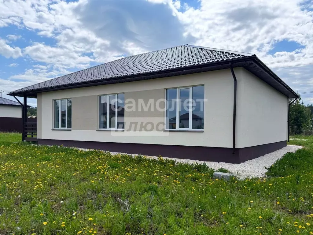 Дом в Свердловская область, Березовский муниципальный округ, пос. ... - Фото 1